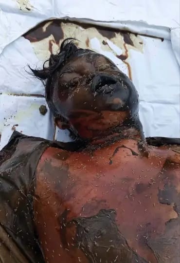 আমতলীতে খাল থেকে অজ্ঞাত পরিচয় যুবকের মরদেহ উদ্ধার